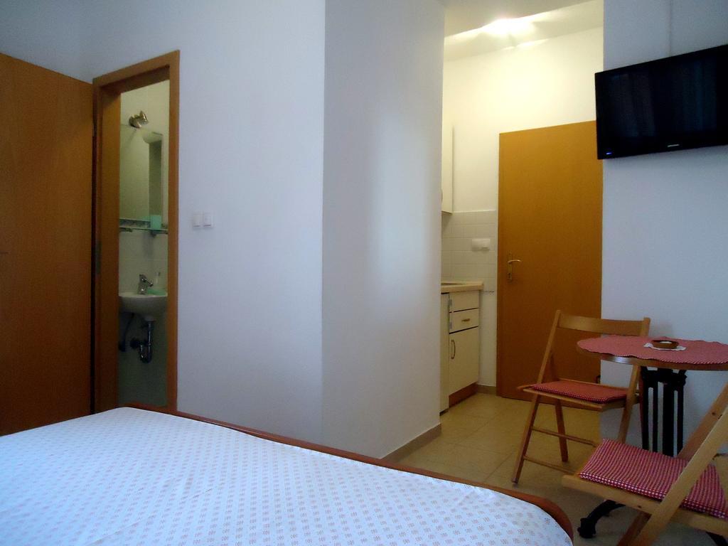 Apartments Mandic Тучепи Номер фото